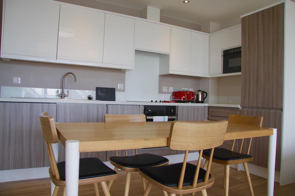 Lux Living Apartments - Florian House เคมบริดจ์ ภายนอก รูปภาพ
