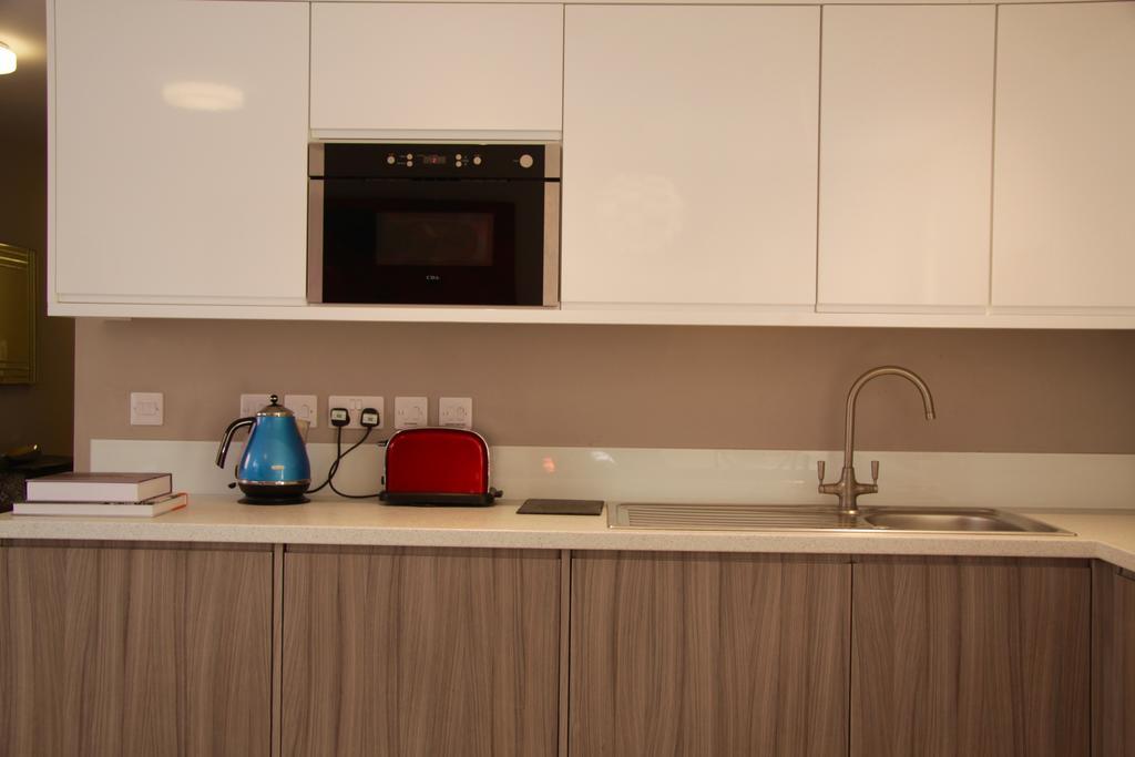 Lux Living Apartments - Florian House เคมบริดจ์ ภายนอก รูปภาพ