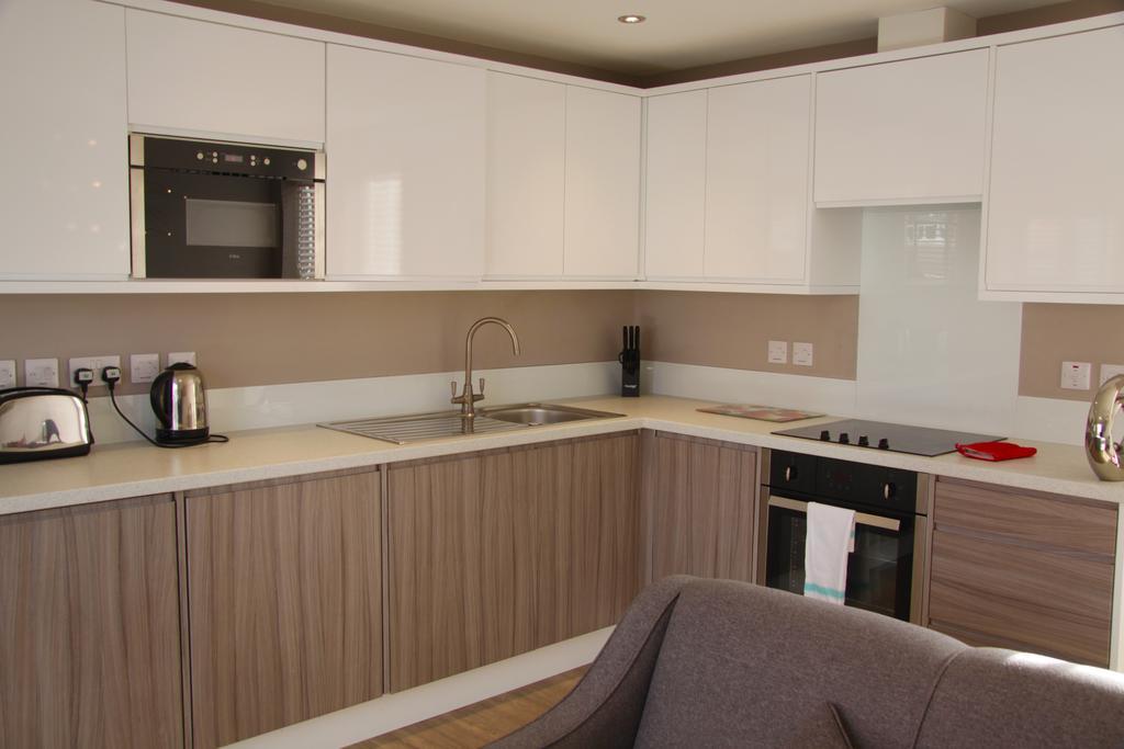 Lux Living Apartments - Florian House เคมบริดจ์ ภายนอก รูปภาพ