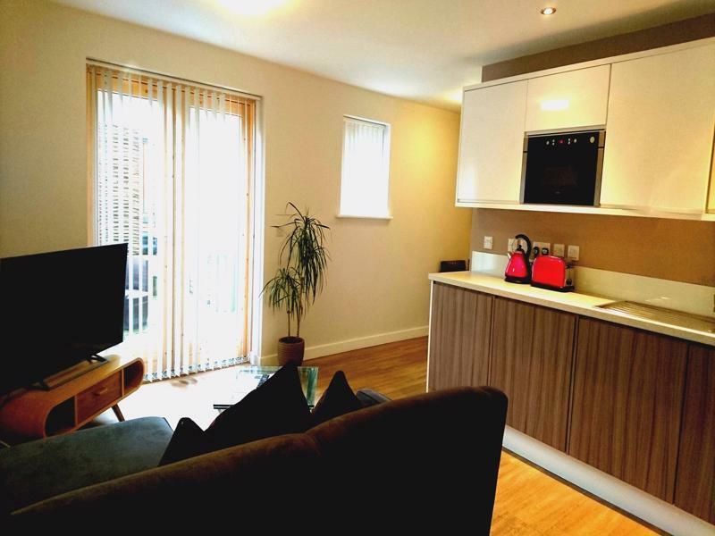 Lux Living Apartments - Florian House เคมบริดจ์ ภายนอก รูปภาพ
