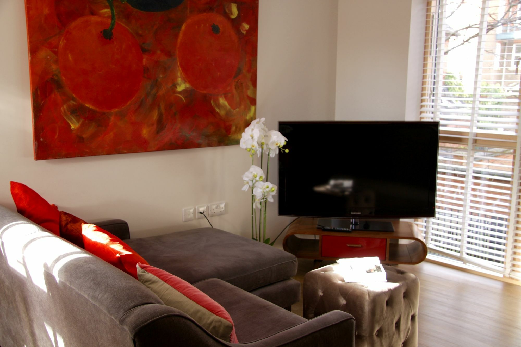 Lux Living Apartments - Florian House เคมบริดจ์ ภายนอก รูปภาพ