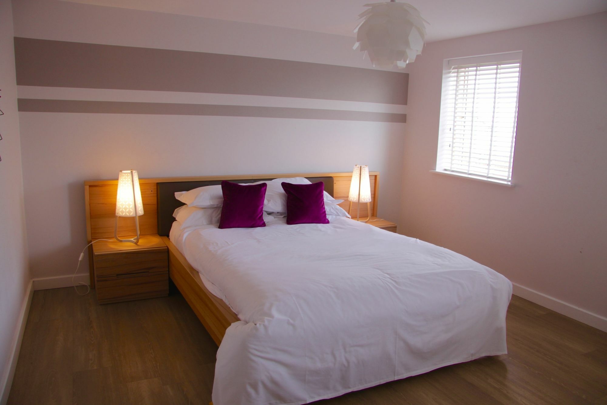 Lux Living Apartments - Florian House เคมบริดจ์ ภายนอก รูปภาพ